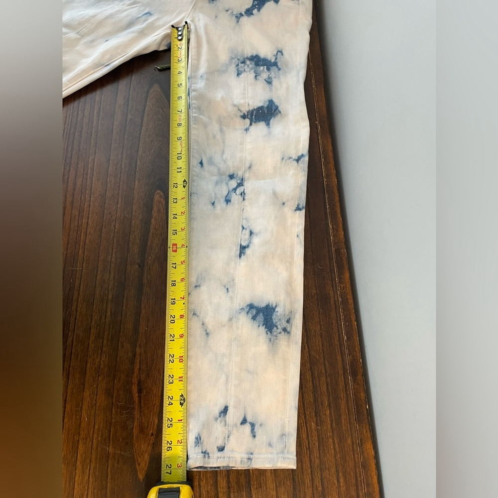 Veronica Beard, sz 25/0, Kallie Straight High Rise light wash tie dye crop jeans - Picture 11 of 12